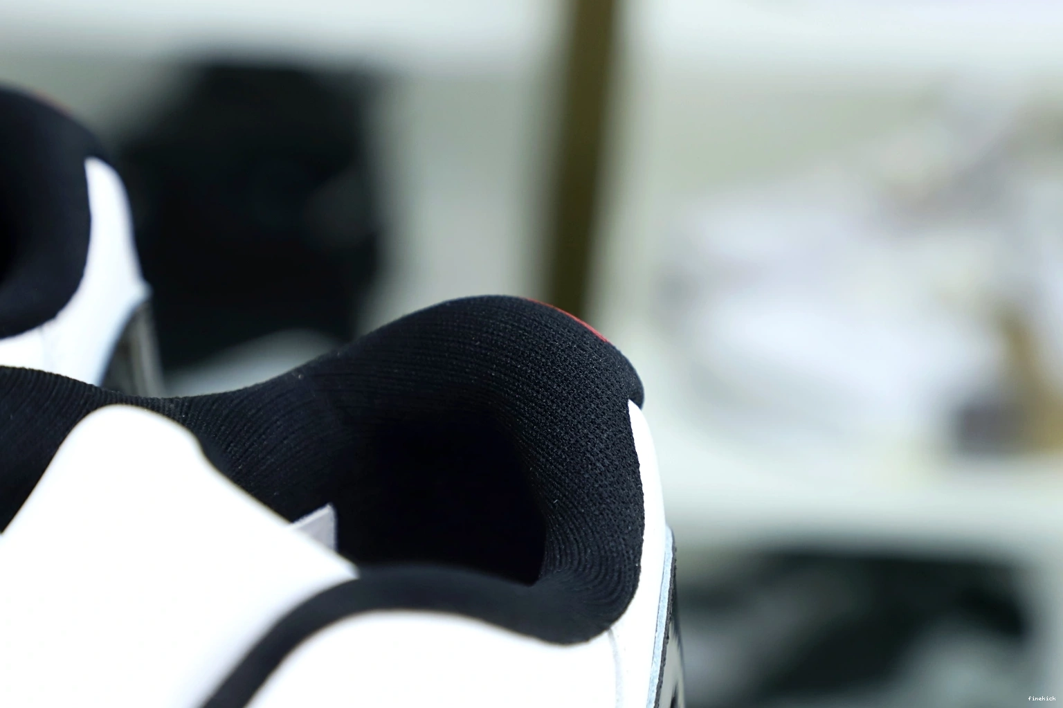 11 LOW BRED AIR WHITE JORDAN 0128